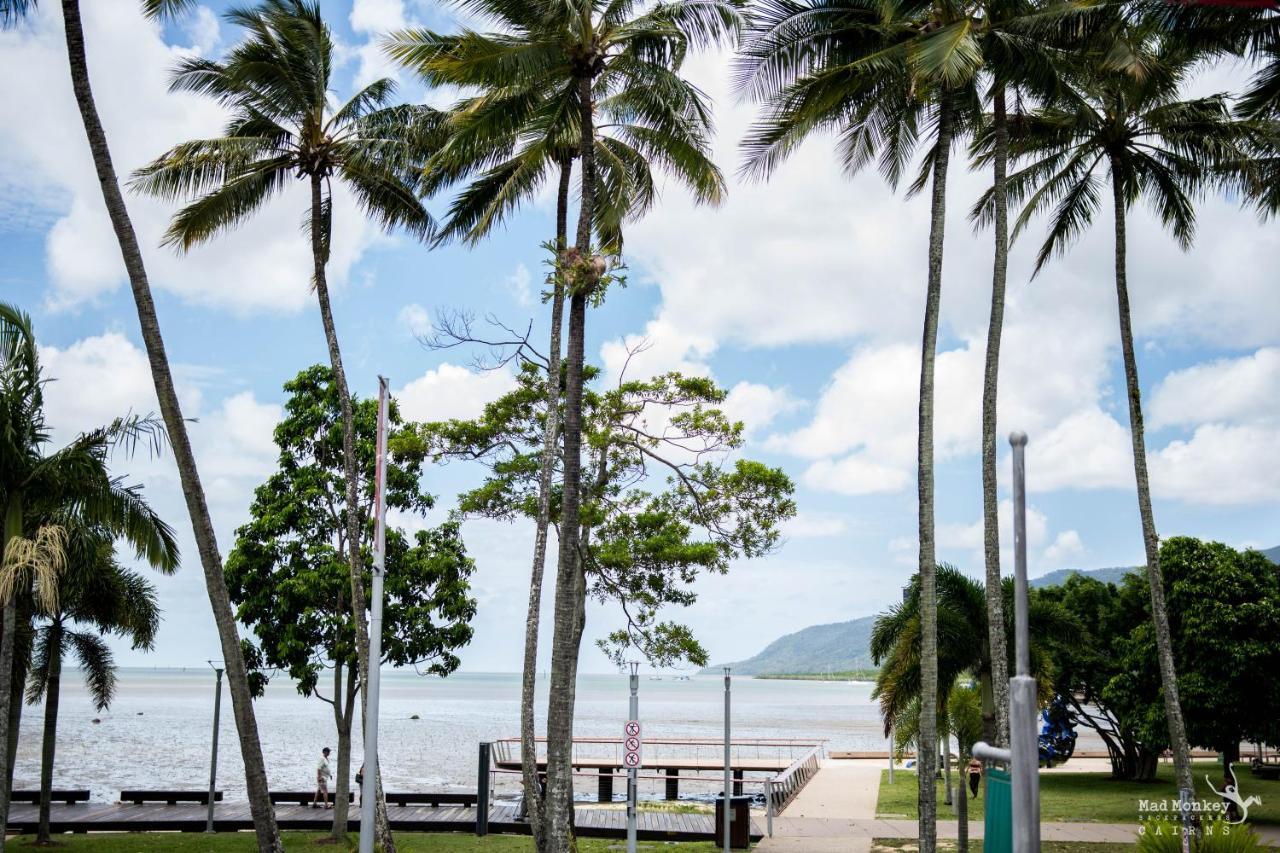 Hostel Mad Monkey Waterfront Cairns Exterior foto